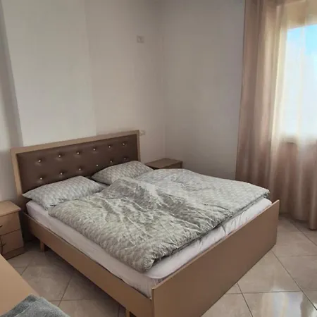Zumi Durrës